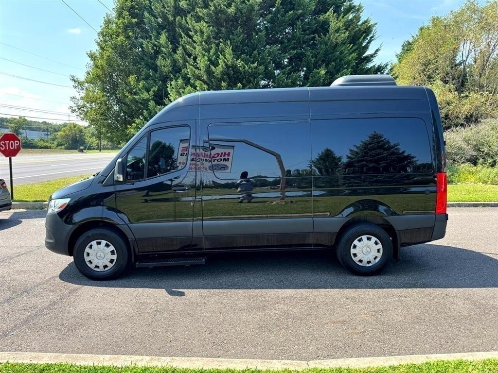 Mercedes-Benz Sprinter Passenger Van 2500 High Roof V6 144" RWD 2019
