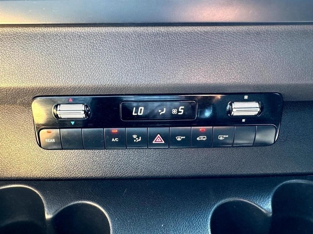 Mercedes-Benz Sprinter Passenger Van 2500 High Roof V6 144" RWD 2019