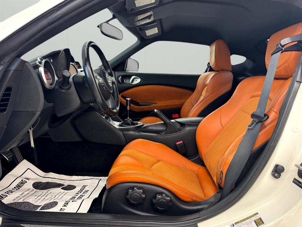 Nissan 370Z 2dr Cpe Man Touring 2009