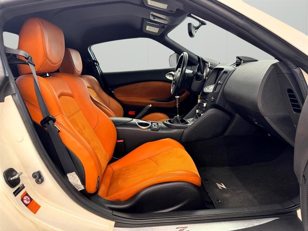 Nissan 370Z 2dr Cpe Man Touring 2009