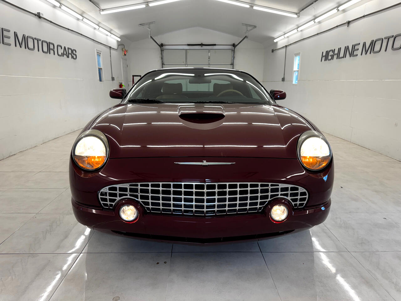 2004 Ford Thunderbird Premium photo 2