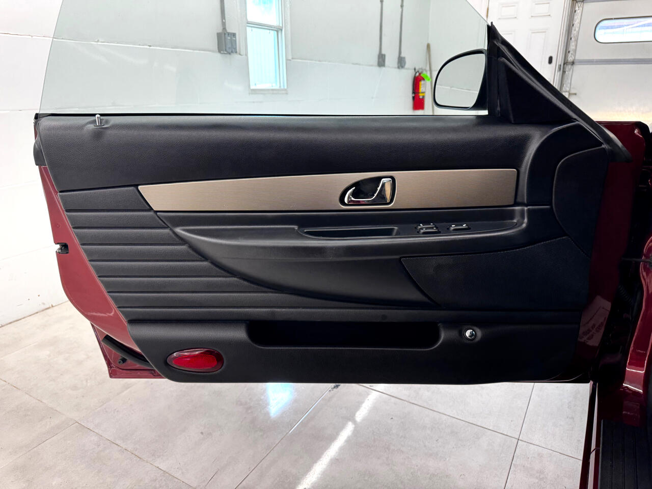 2004 Ford Thunderbird Premium photo 10