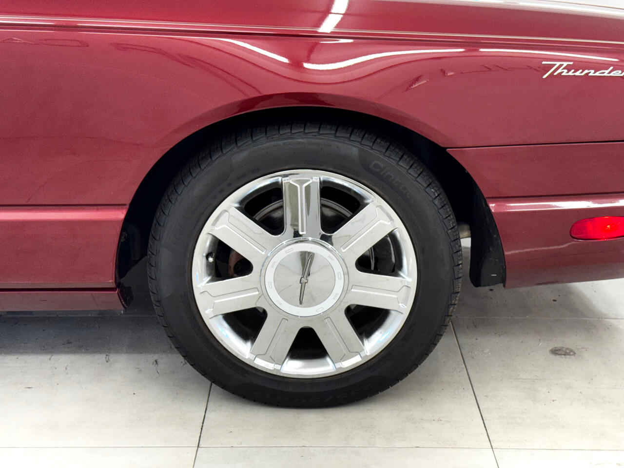 2004 Ford Thunderbird Premium photo 23