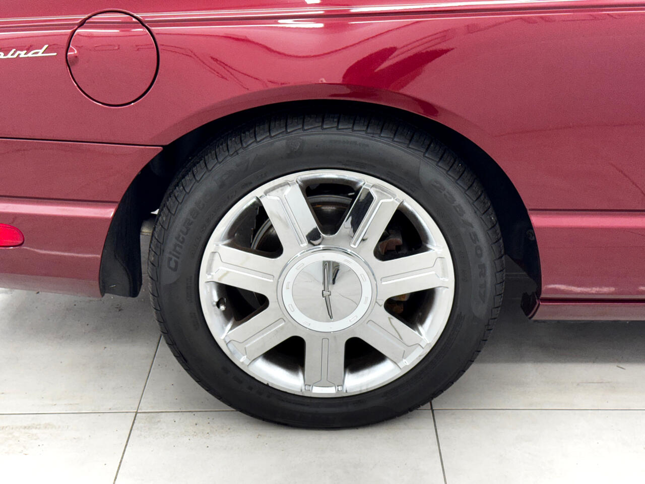 2004 Ford Thunderbird Premium photo 25