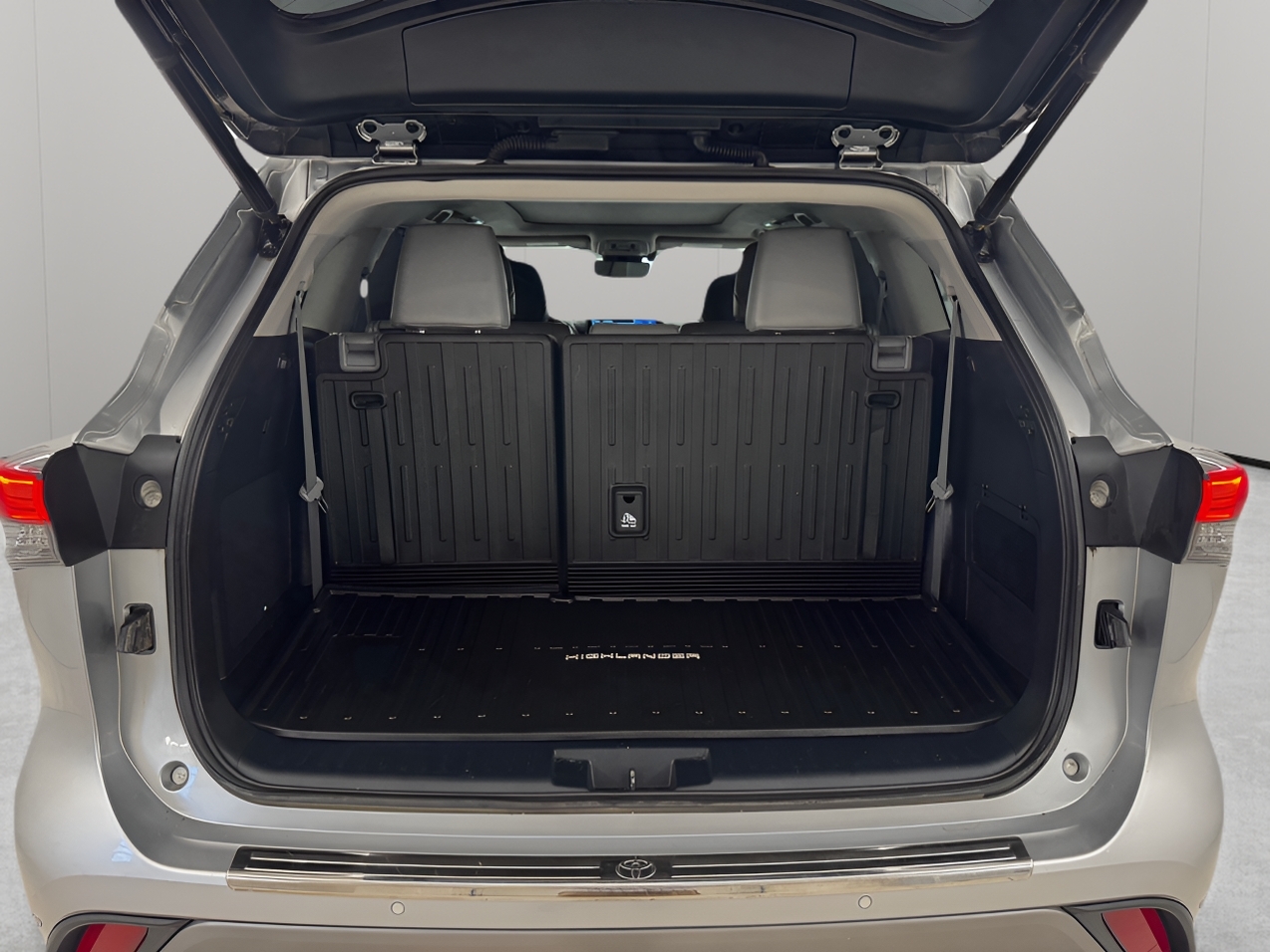 Toyota Highlander Platinum AWD (Natl) 2022 Toyota Highlander Platinum AWD (Natl) 2022