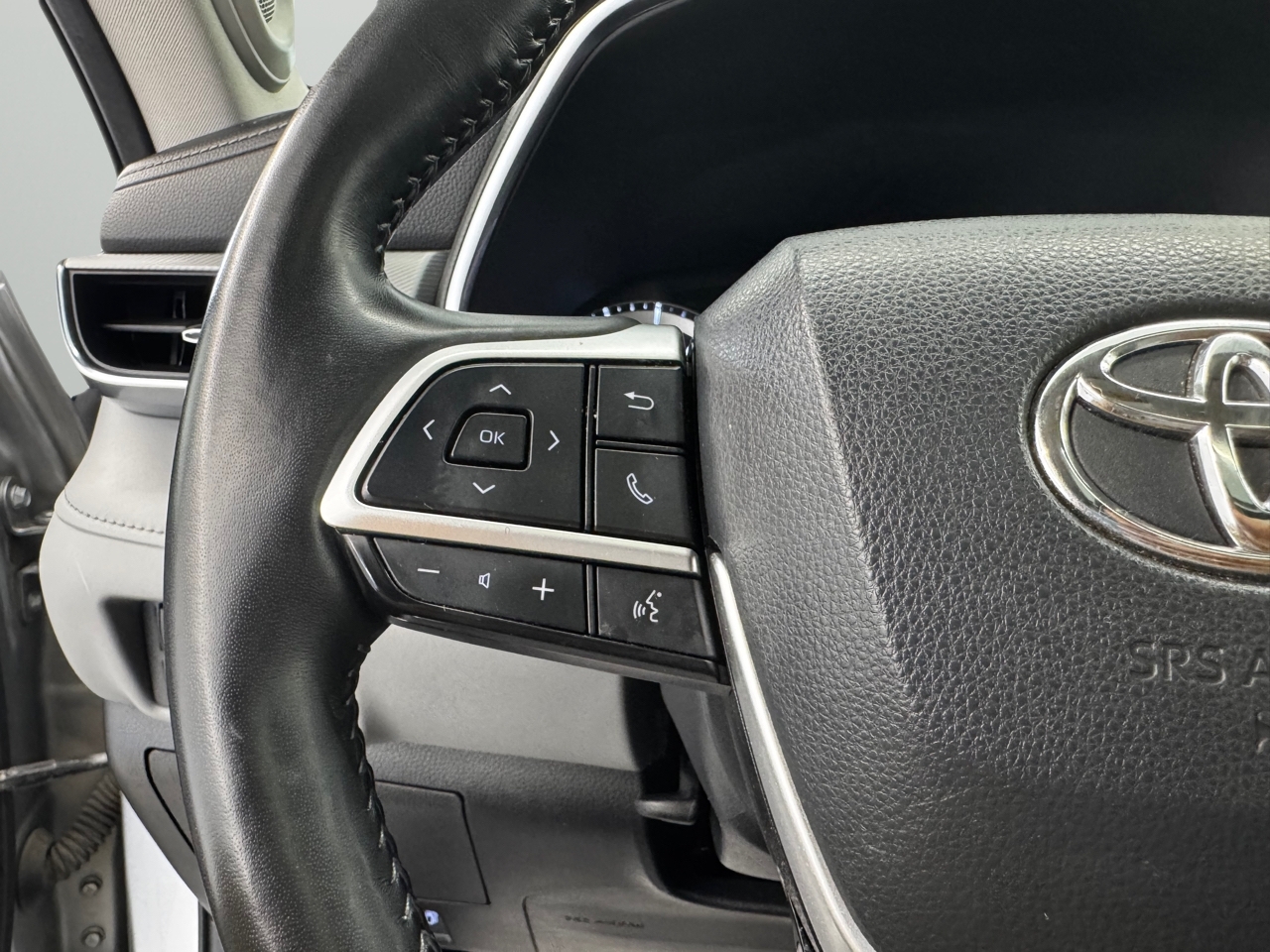 Toyota Highlander Platinum AWD (Natl) 2022 Toyota Highlander Platinum AWD (Natl) 2022