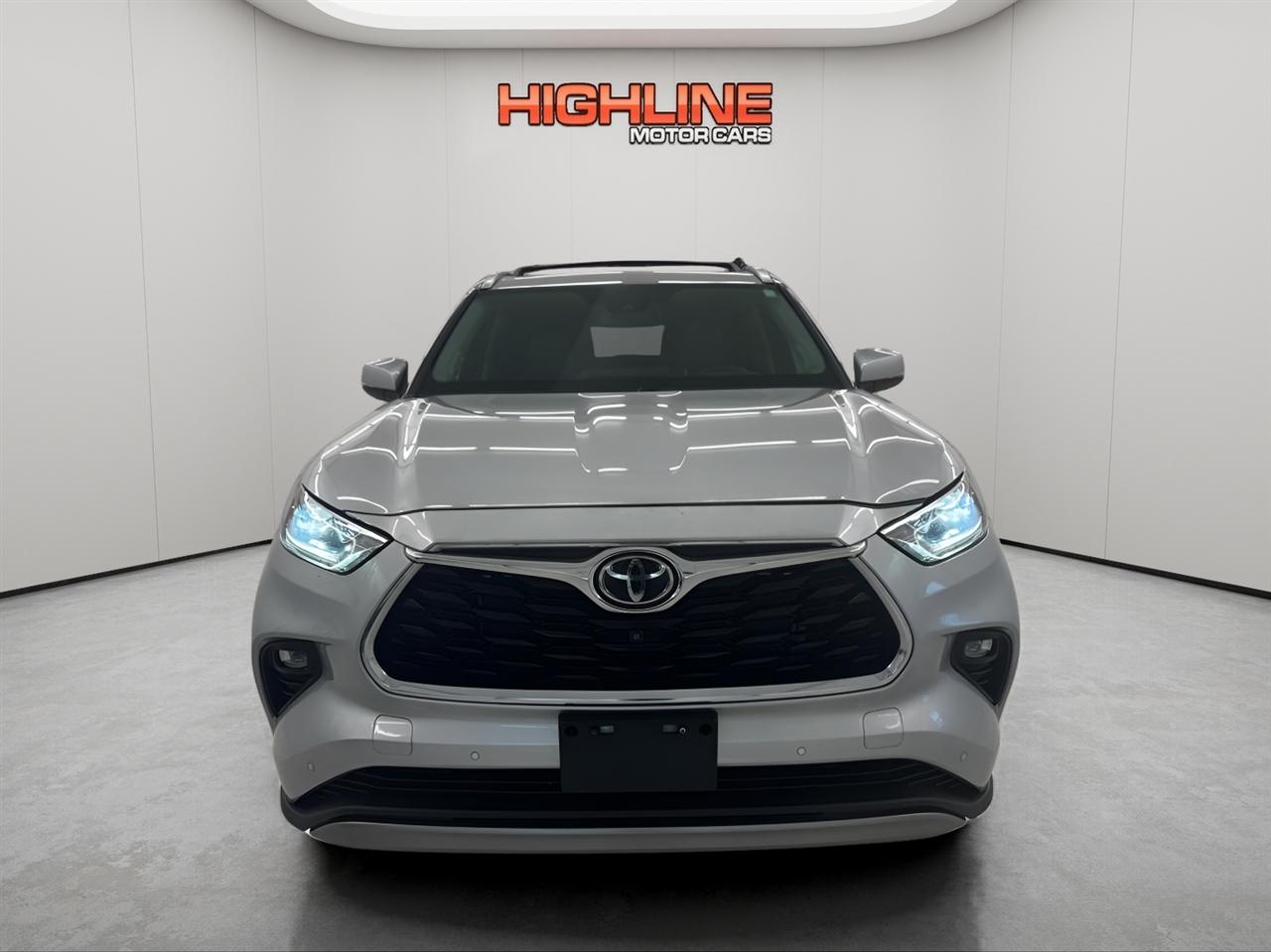 Toyota Highlander Platinum AWD (Natl) 2022