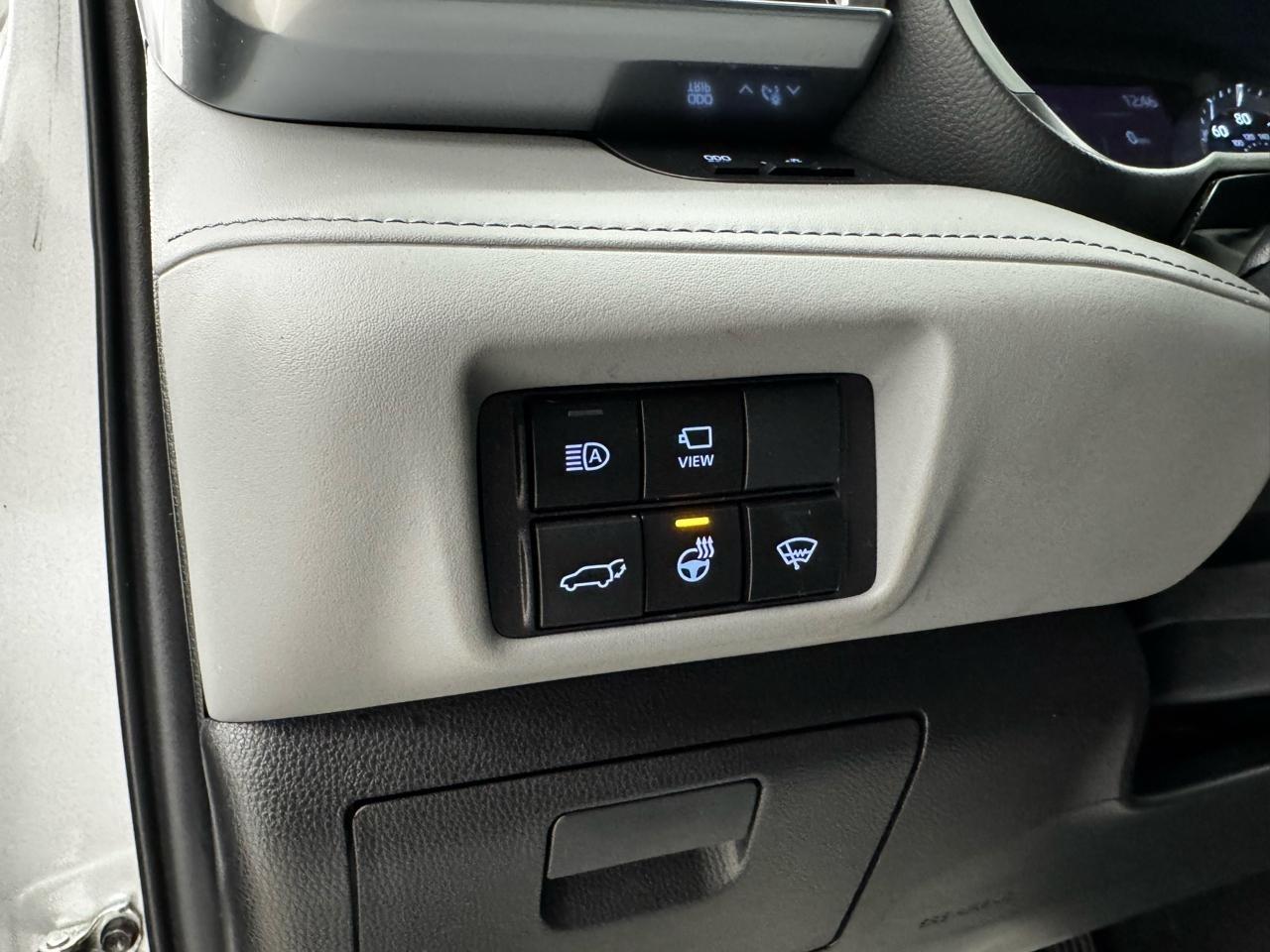 Toyota Highlander Platinum AWD (Natl) 2022