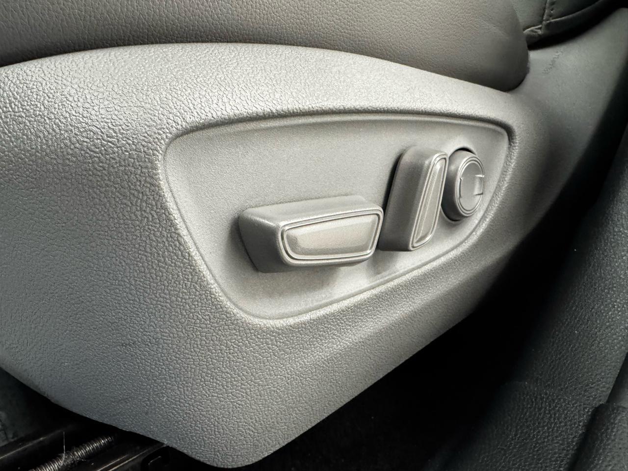 Toyota Highlander Platinum AWD (Natl) 2022