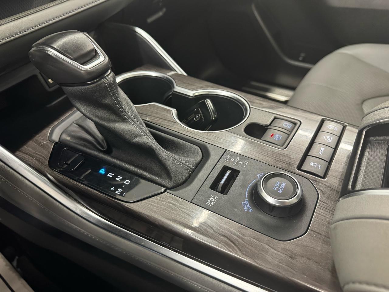 Toyota Highlander Platinum AWD (Natl) 2022