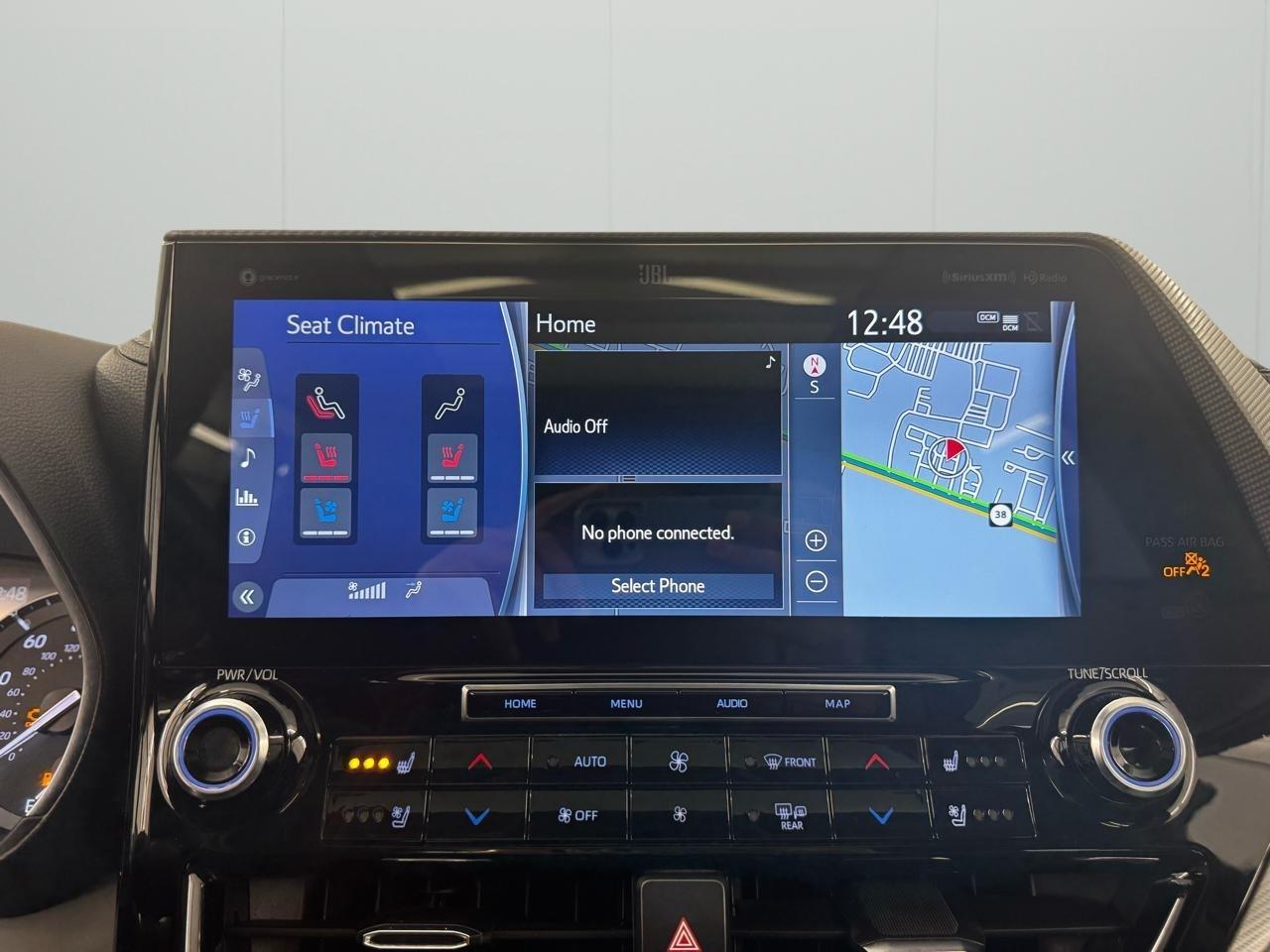 Toyota Highlander Platinum AWD (Natl) 2022