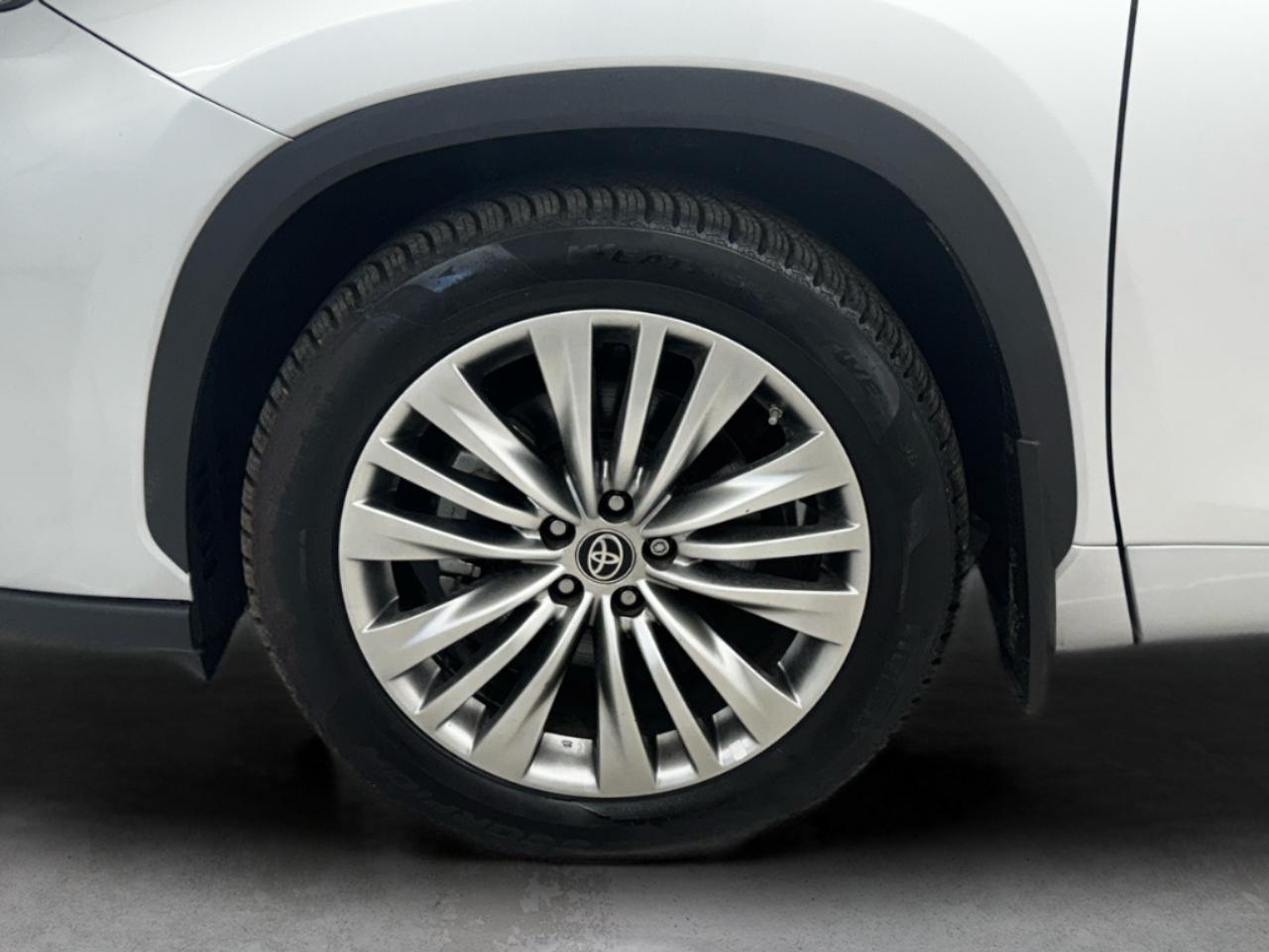Toyota Highlander Platinum AWD (Natl) 2022