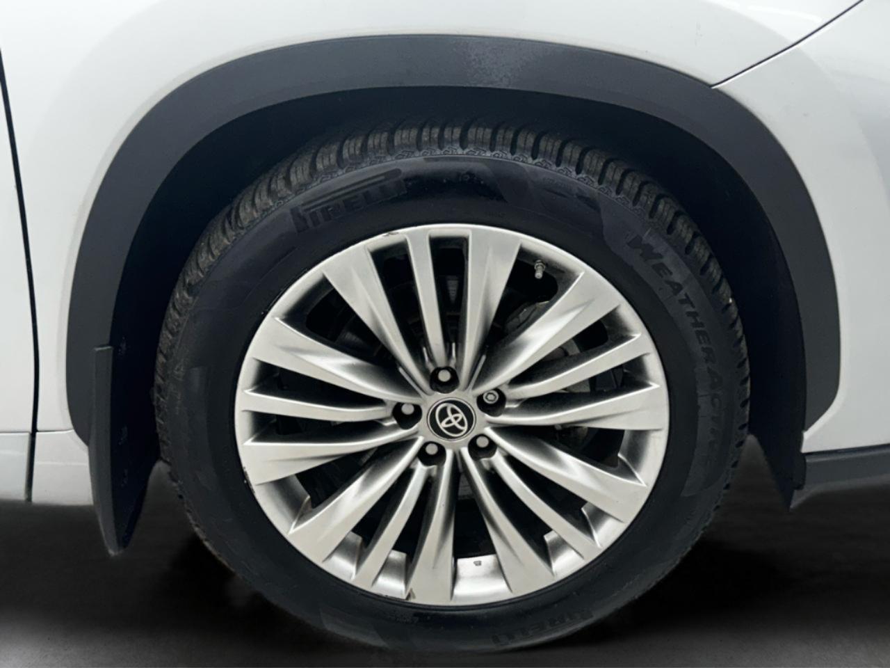 Toyota Highlander Platinum AWD (Natl) 2022