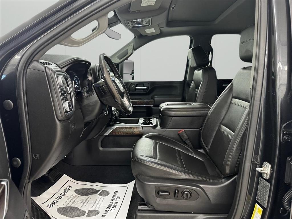 GMC Sierra 2500HD 4WD Crew Cab 159" Denali 2020