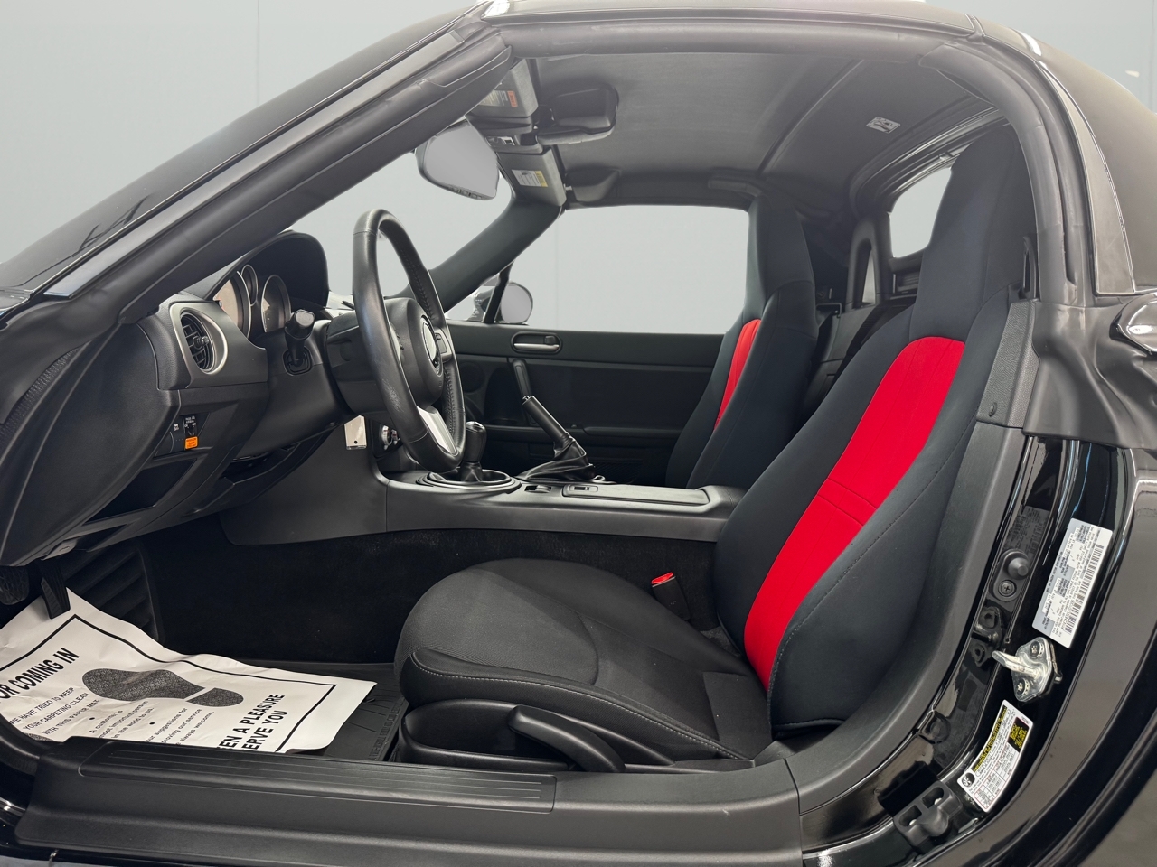 Mazda MX-5 Miata 2dr Conv Hard Top Man Touring 2012 Mazda MX-5 Miata 2dr Conv Hard Top Man Touring 2012