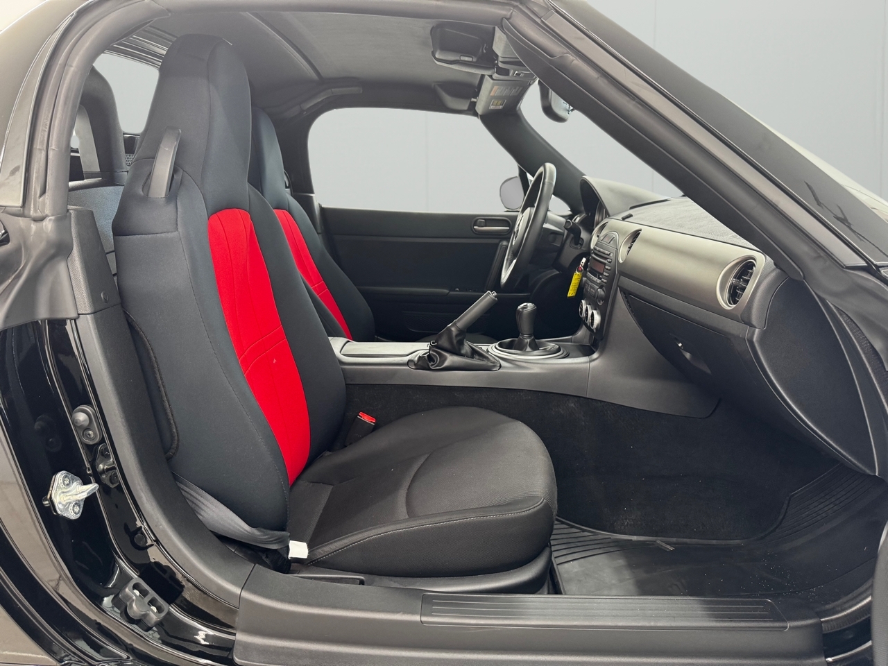 Mazda MX-5 Miata 2dr Conv Hard Top Man Touring 2012 Mazda MX-5 Miata 2dr Conv Hard Top Man Touring 2012