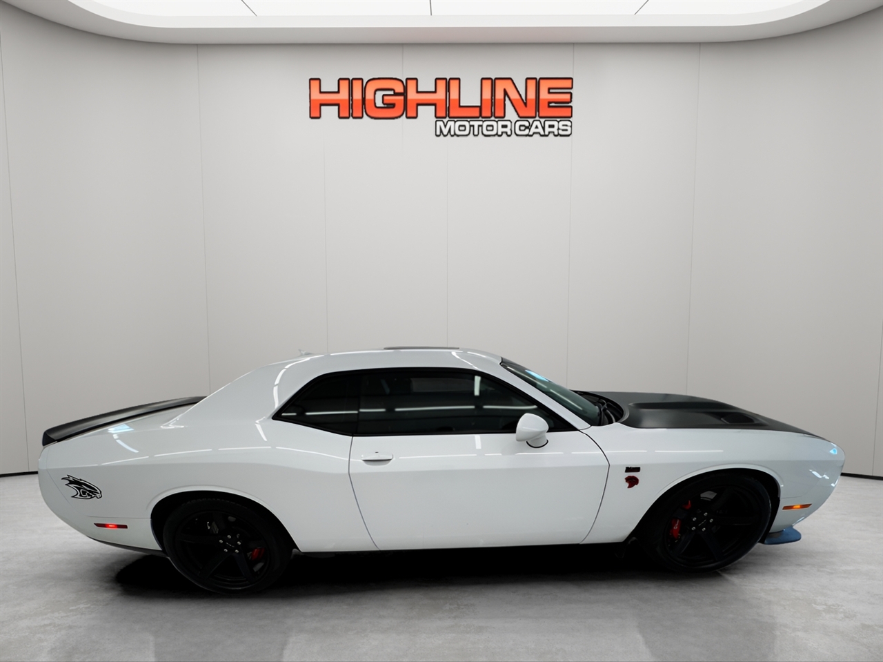 Dodge Challenger SRT Hellcat Coupe 2017