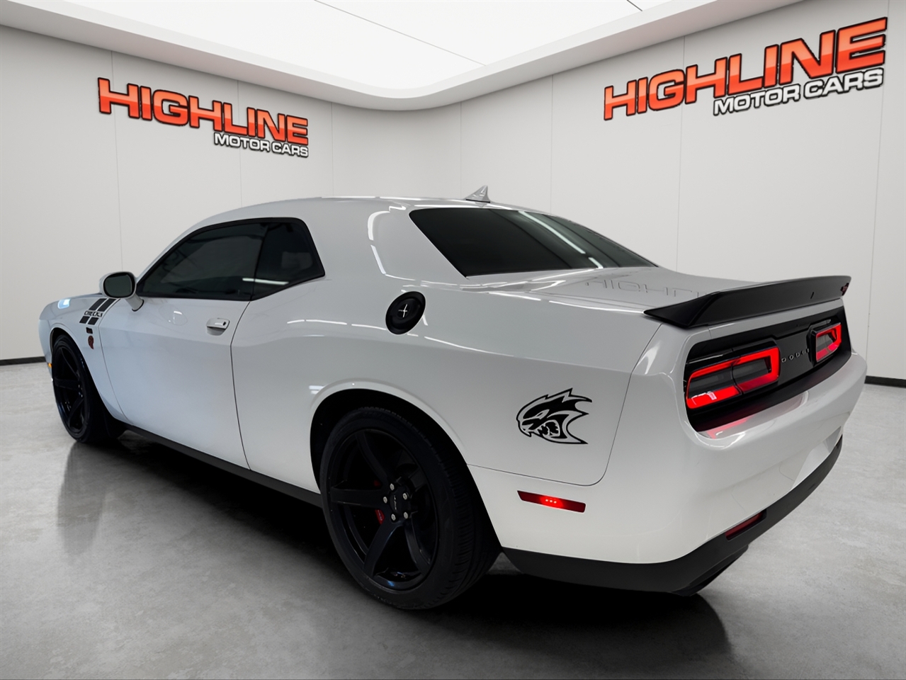 Dodge Challenger SRT Hellcat Coupe 2017