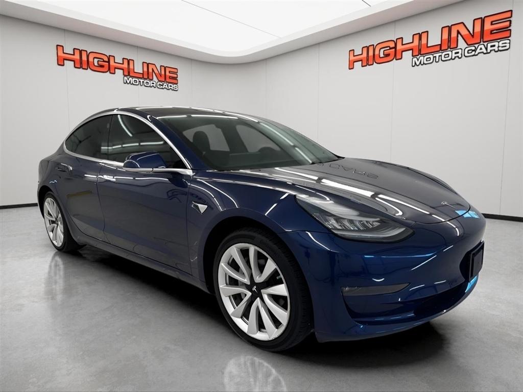 Tesla Model 3 Mid Range Battery RWD 2018