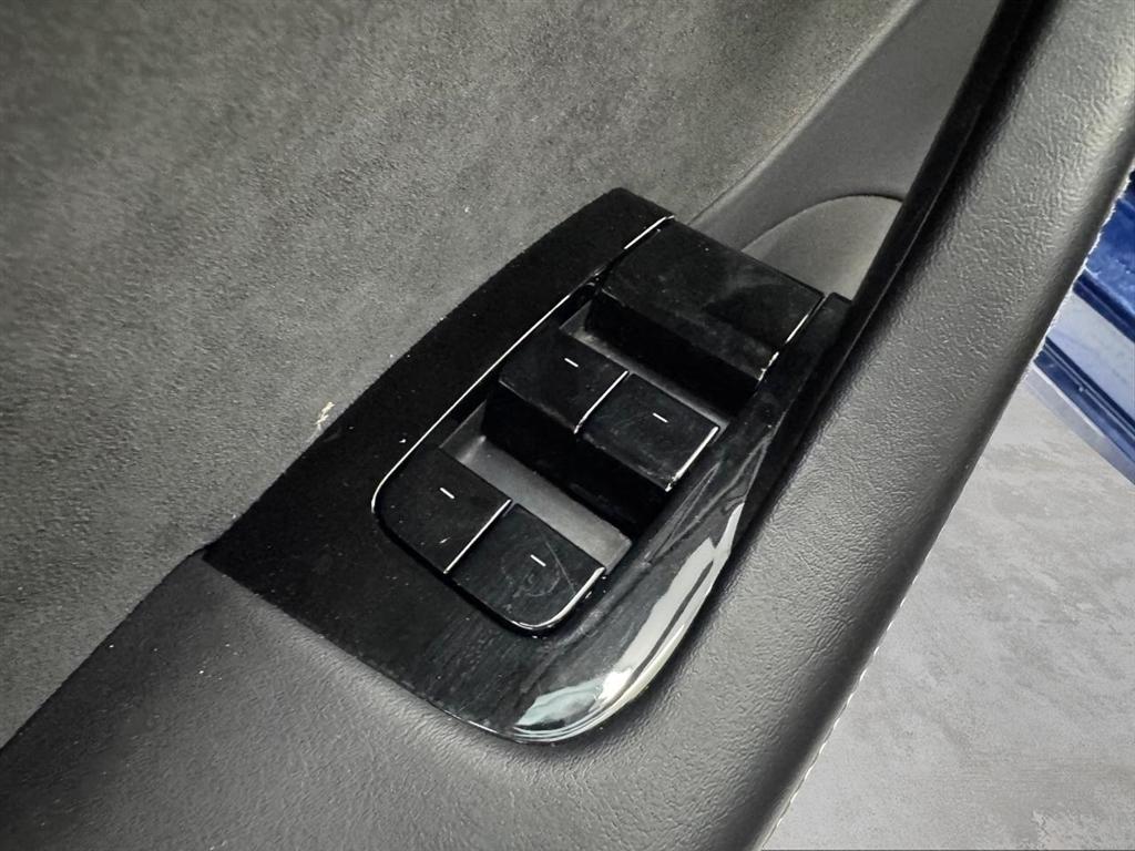 Tesla Model 3 Mid Range Battery RWD 2018