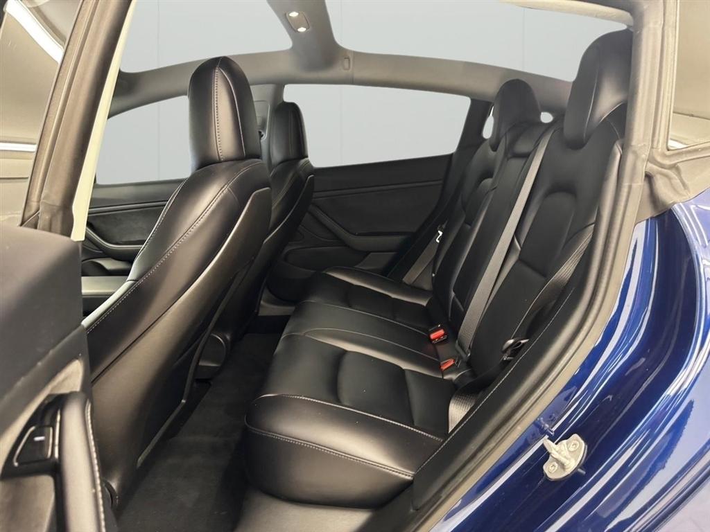 Tesla Model 3 Mid Range Battery RWD 2018