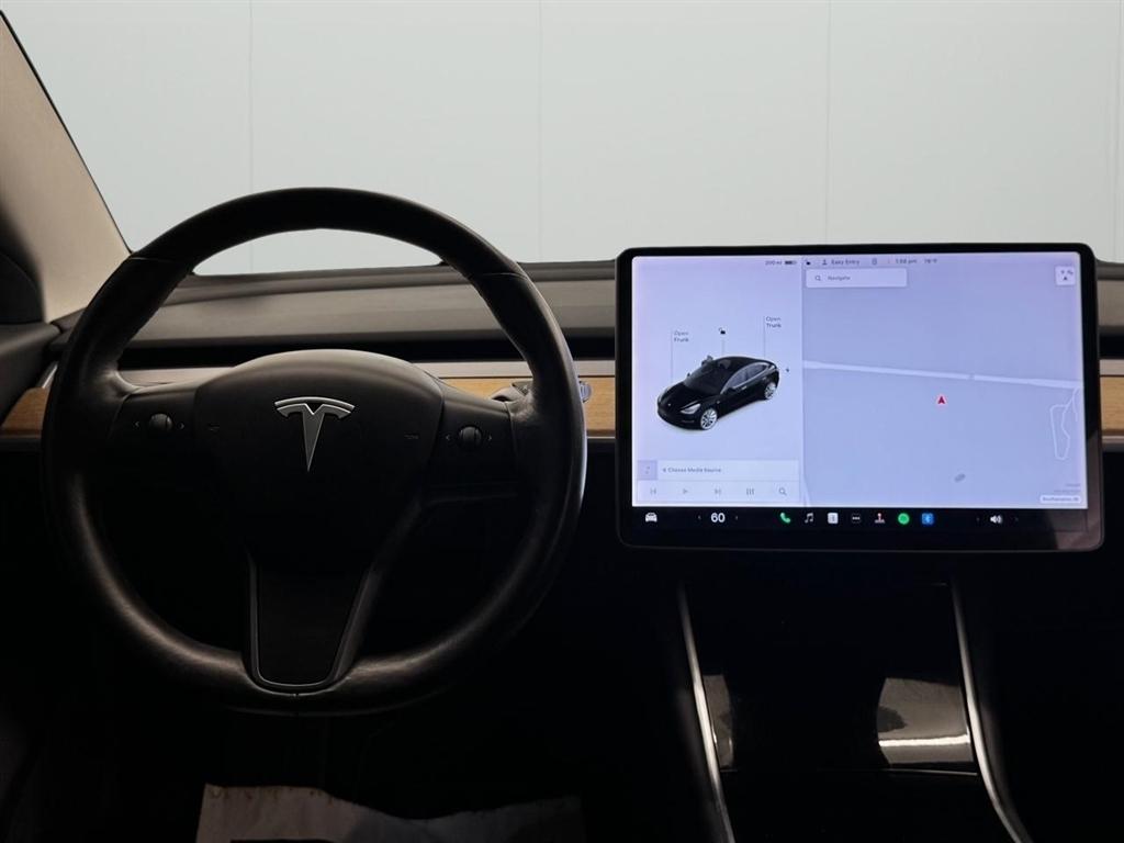 Tesla Model 3 Mid Range Battery RWD 2018