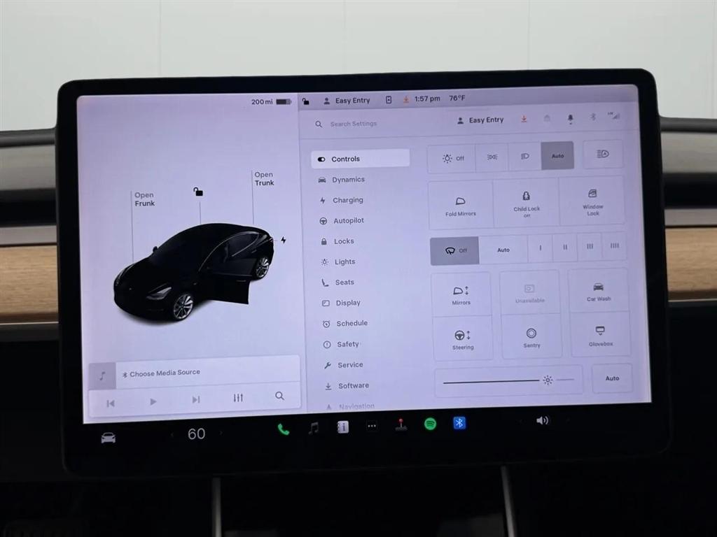 Tesla Model 3 Mid Range Battery RWD 2018