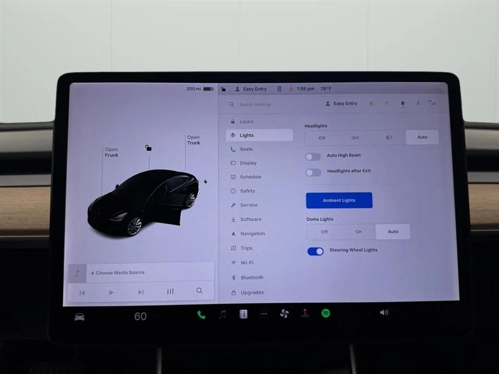 Tesla Model 3 Mid Range Battery RWD 2018
