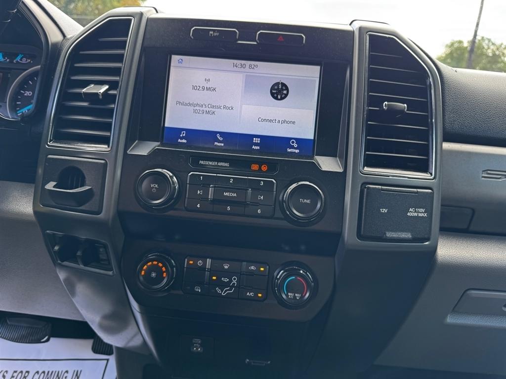 Ford Super Duty F-550 DRW XLT 2WD Reg Cab 205" WB 120" CA 2020