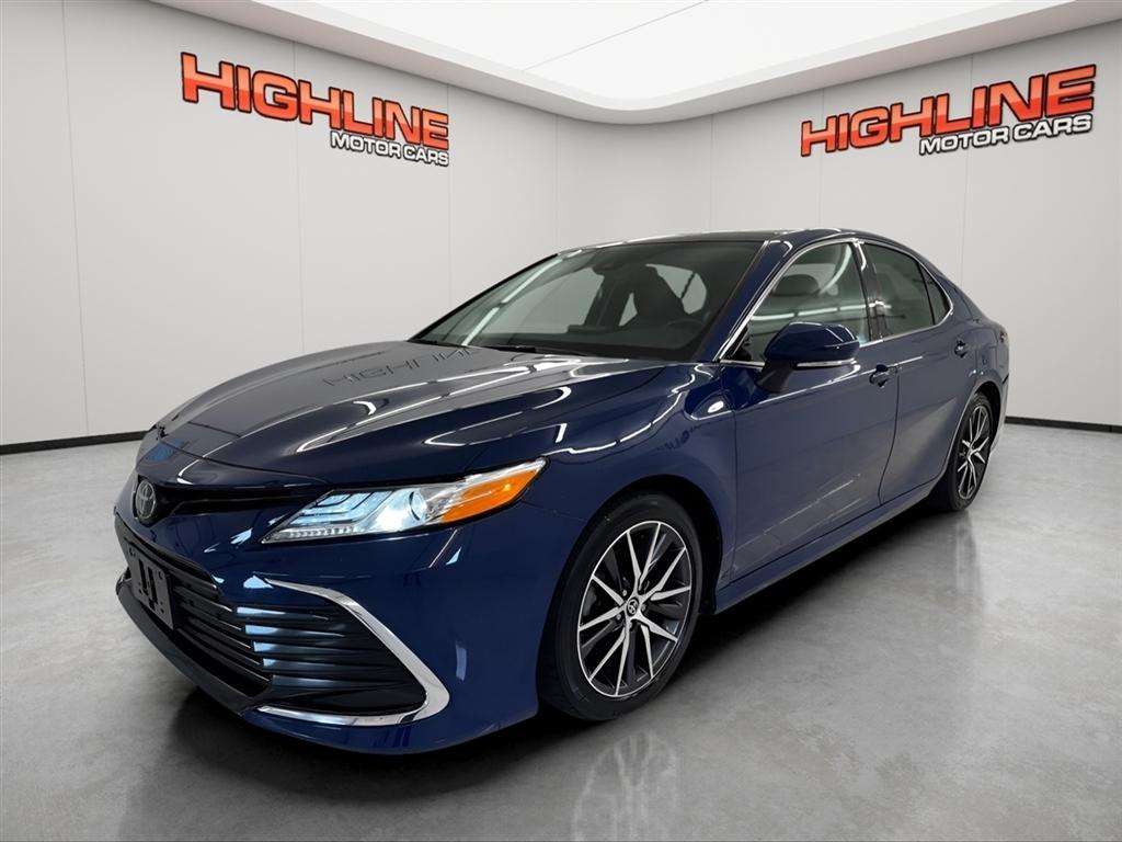 2023 Toyota Camry XLE's photo