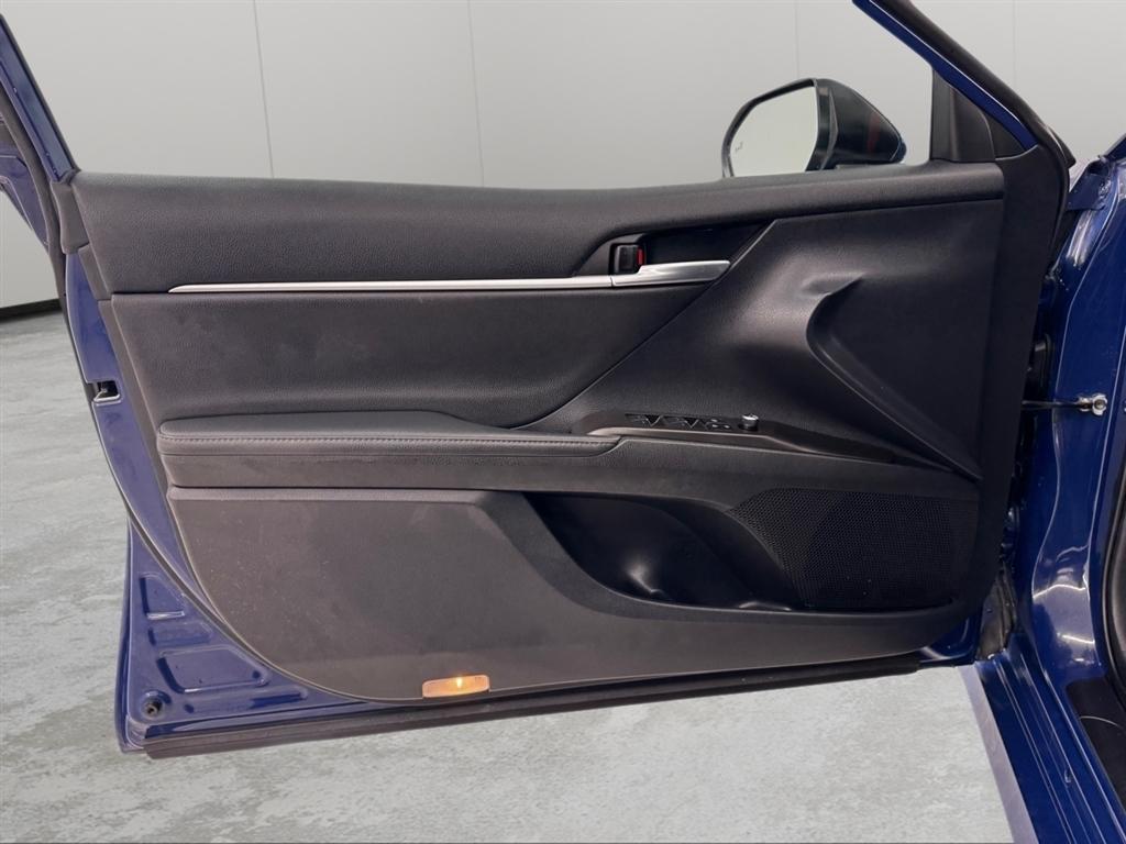 Toyota Camry XLE Auto (Natl) 2023