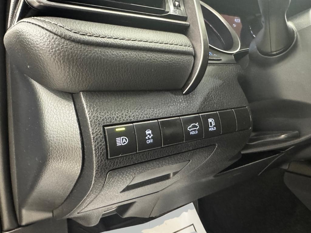 Toyota Camry XLE Auto (Natl) 2023