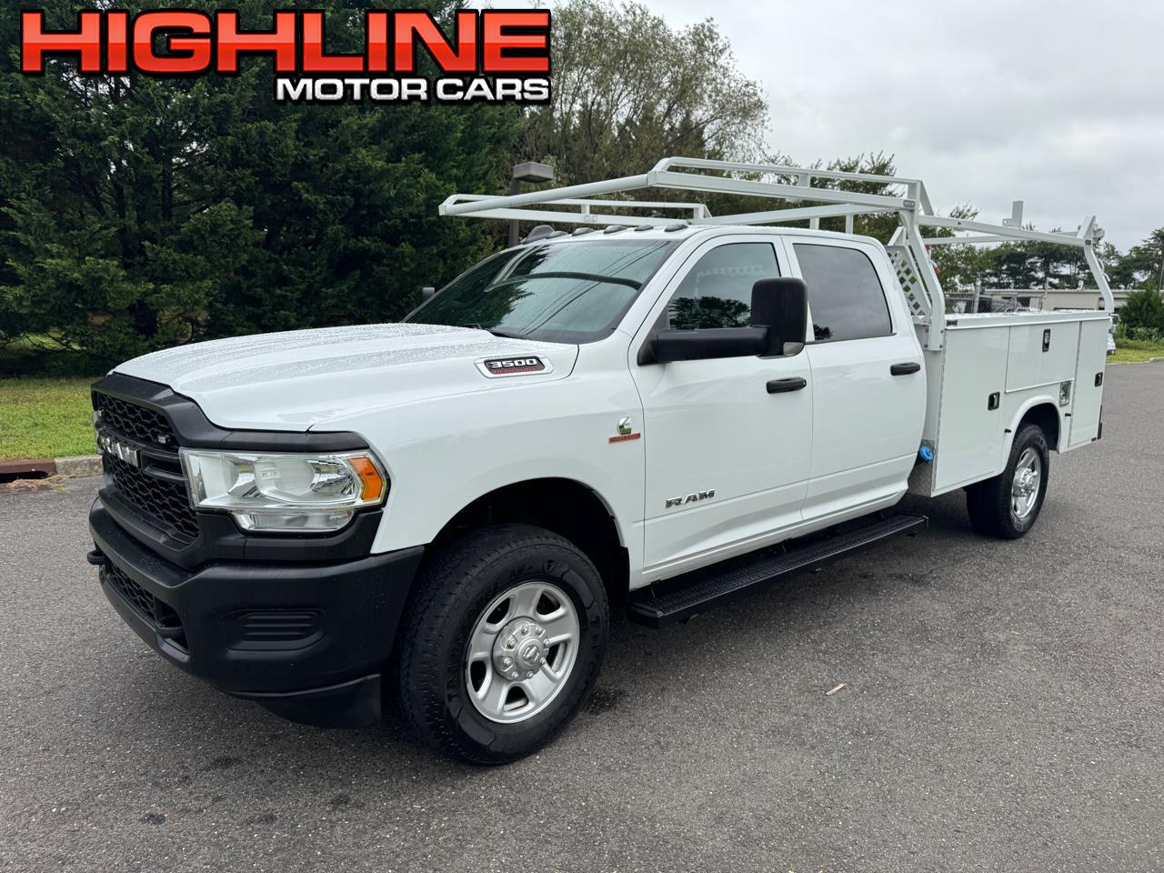 2022 RAM 3500 Chassis Cab Tradesman 4WD Crew Cab 60" CA 172.4" WB