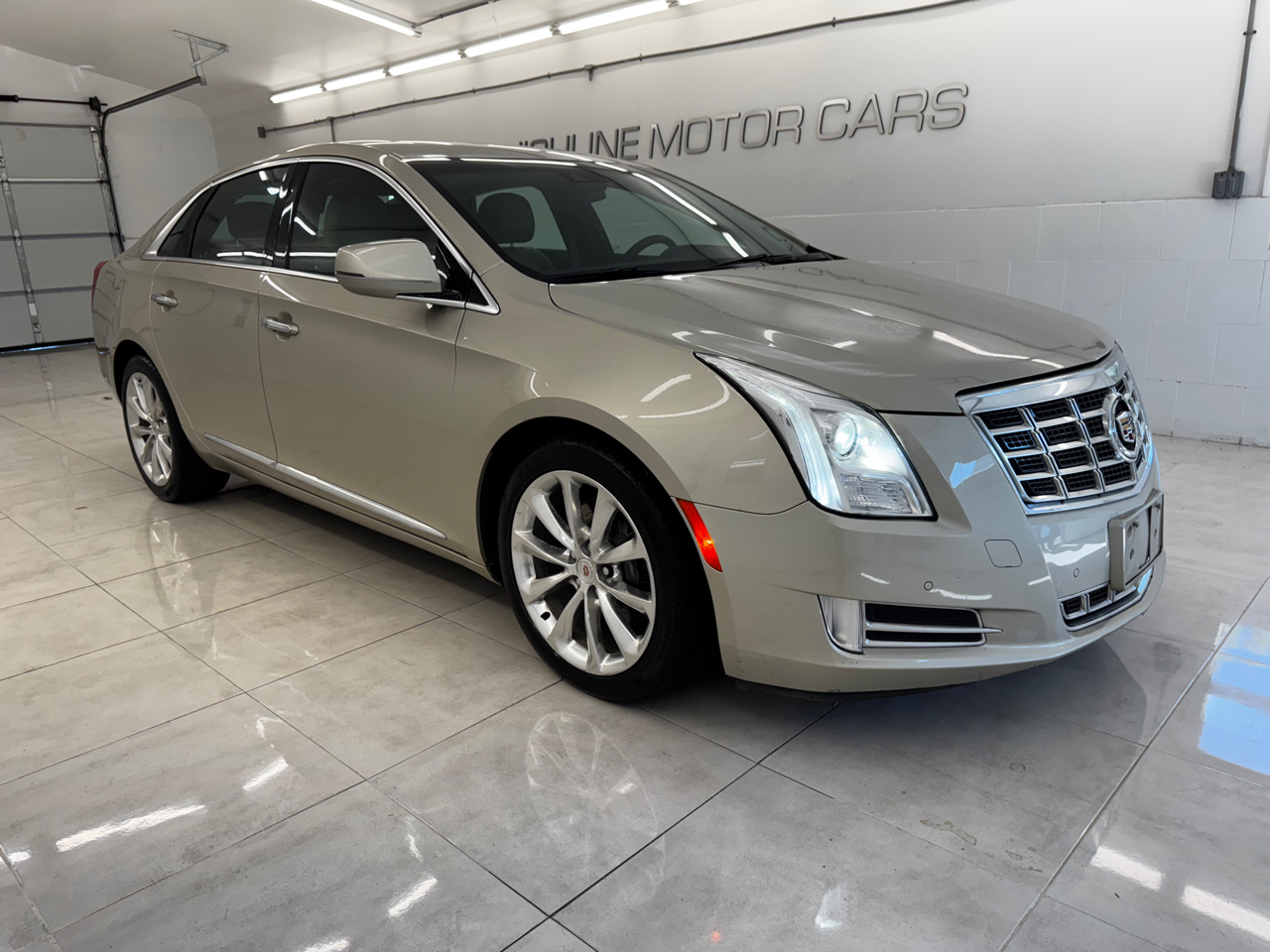 2014 Cadillac XTS Premium photo 3