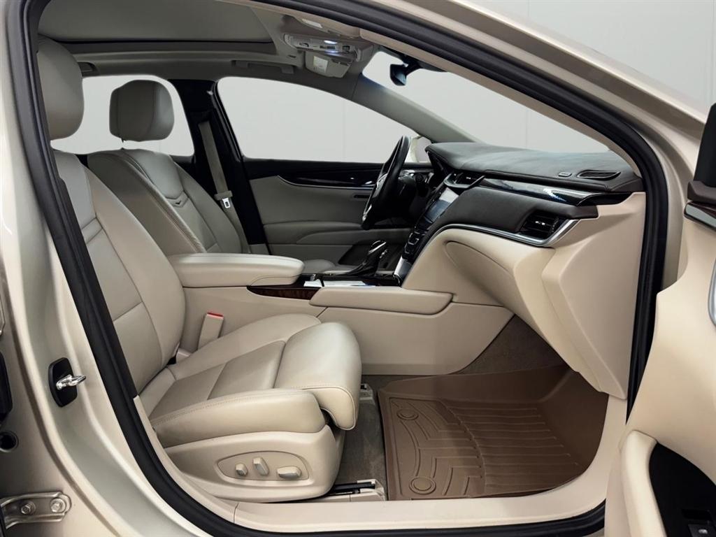 Cadillac XTS 4dr Sdn Premium AWD 2014