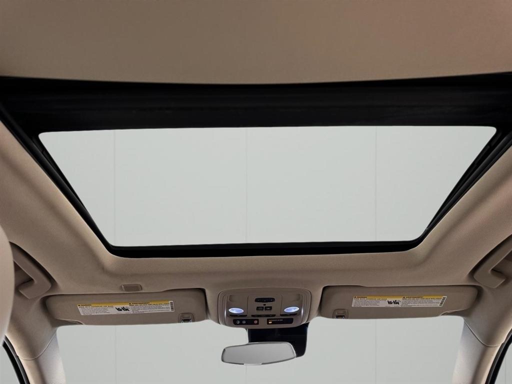 Cadillac XTS 4dr Sdn Premium AWD 2014