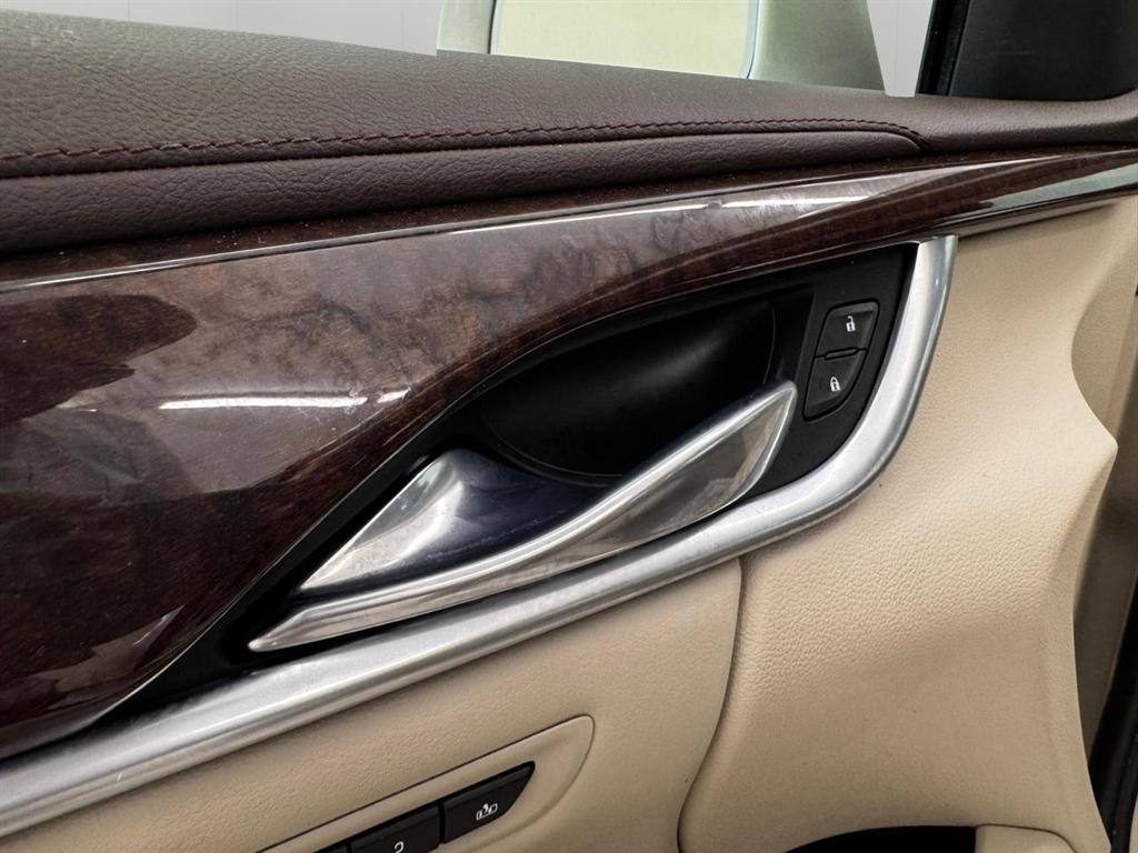 Cadillac XTS 4dr Sdn Premium AWD 2014