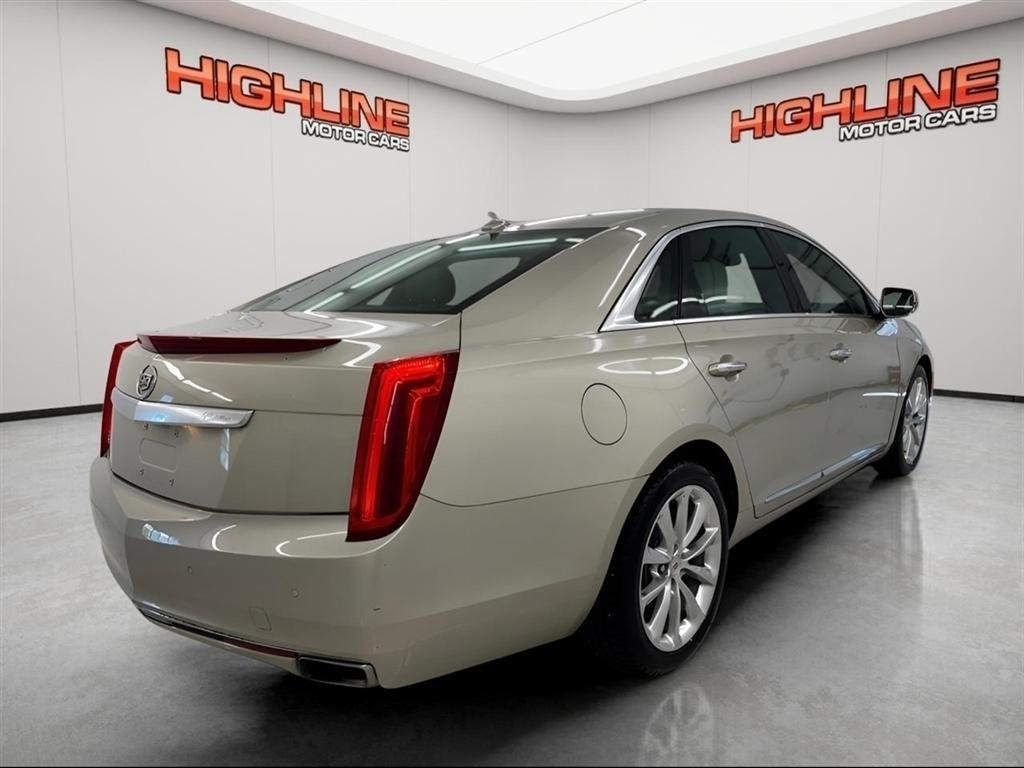 Cadillac XTS 4dr Sdn Premium AWD 2014