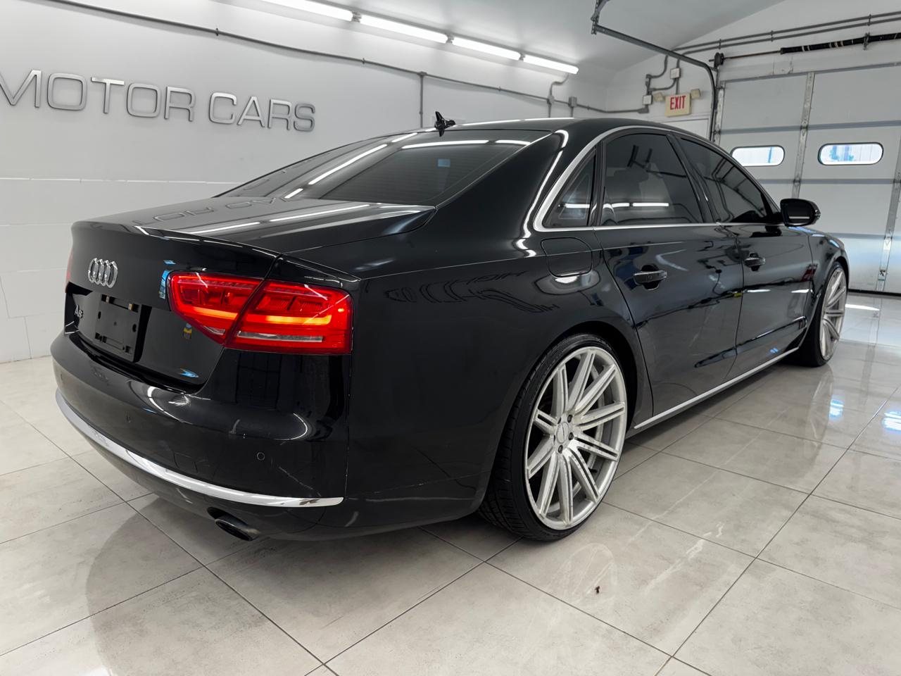 Audi A8 4dr Sdn 3.0T 2014