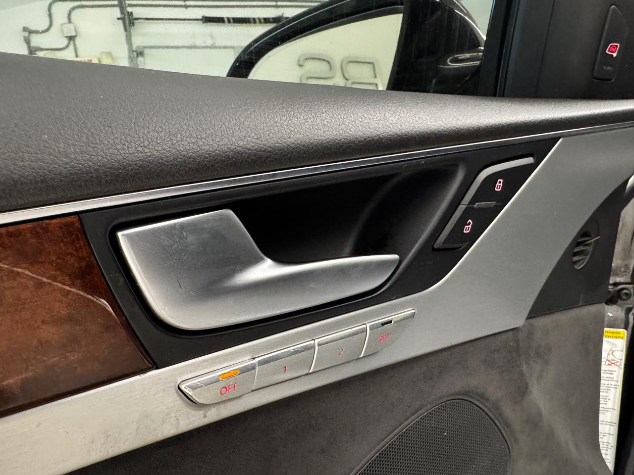 Audi A8 4dr Sdn 3.0T 2014