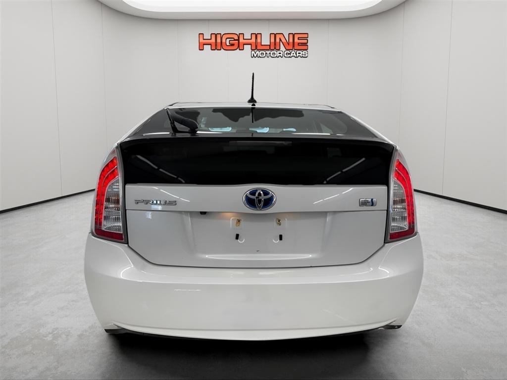 Toyota Prius 5dr HB Three (Natl) 2014