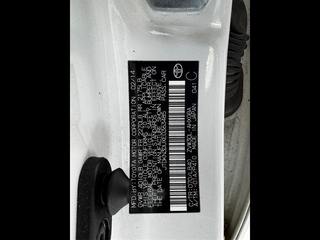 Toyota Prius 5dr HB Three (Natl) 2014