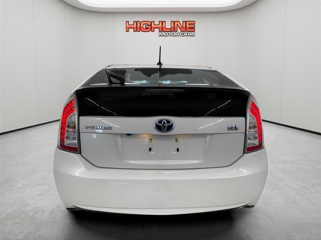 Toyota Prius 5dr HB Three (Natl) 2014