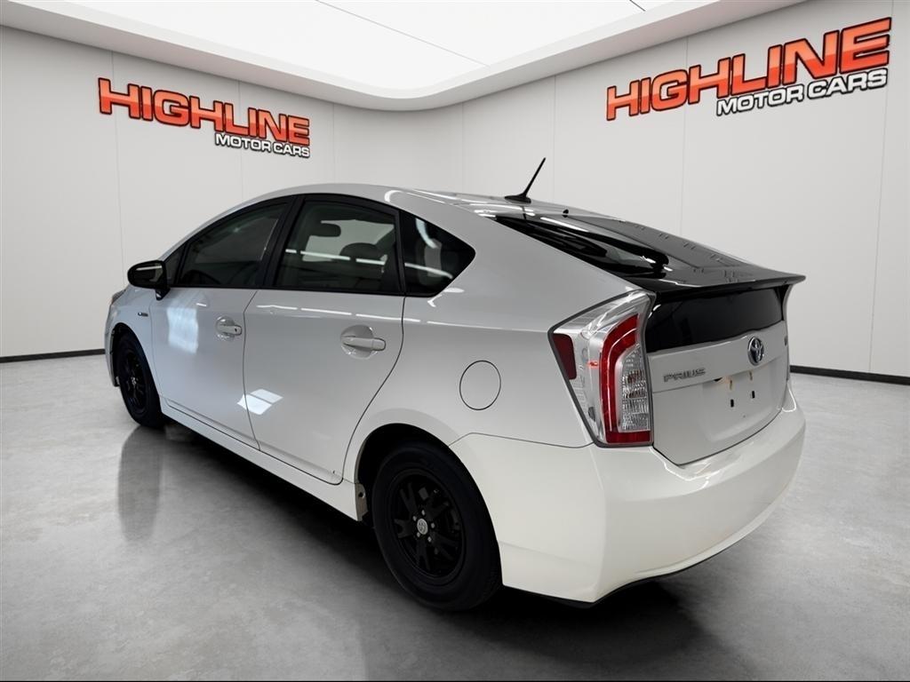 Toyota Prius 5dr HB Three (Natl) 2014