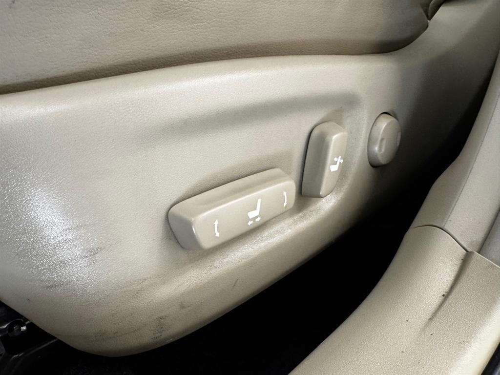 Toyota Prius 5dr HB Three (Natl) 2014