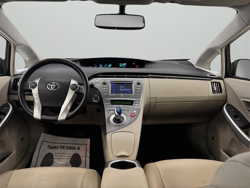 Toyota Prius 5dr HB Three (Natl) 2014