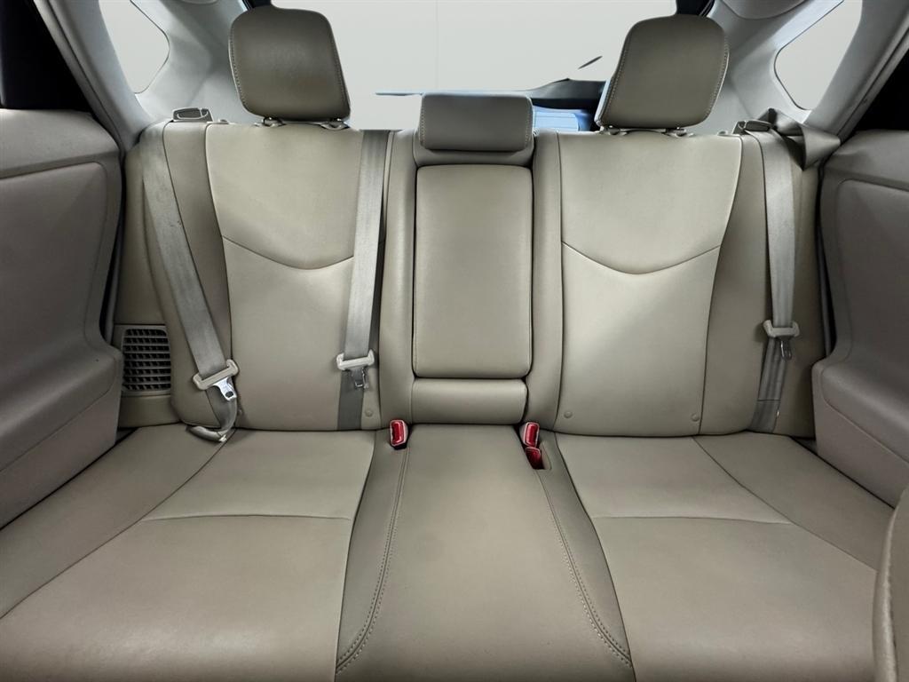 Toyota Prius 5dr HB Three (Natl) 2014