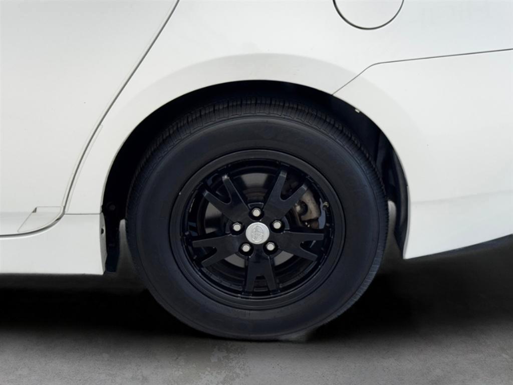 Toyota Prius 5dr HB Three (Natl) 2014