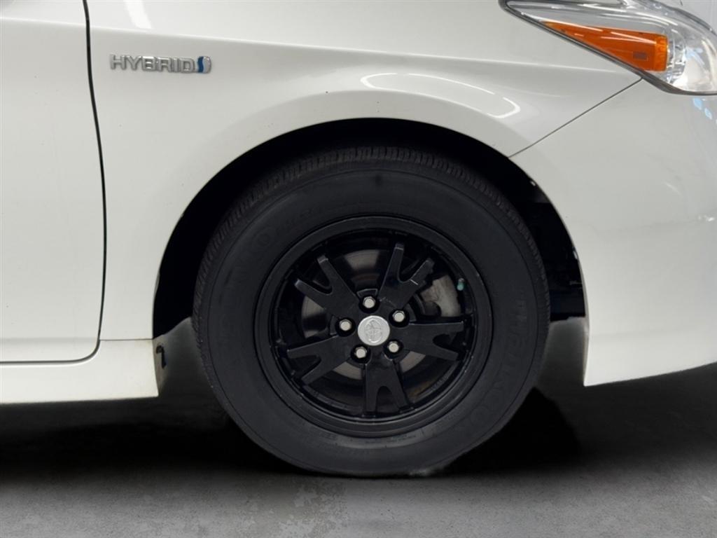 Toyota Prius 5dr HB Three (Natl) 2014