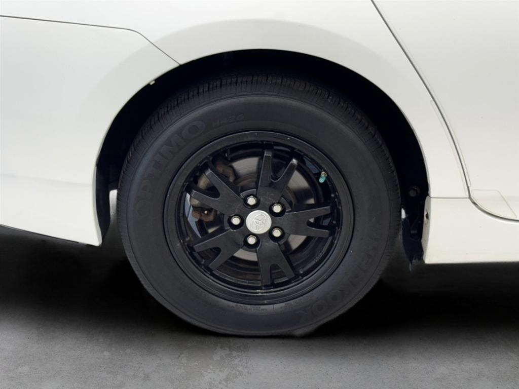 Toyota Prius 5dr HB Three (Natl) 2014